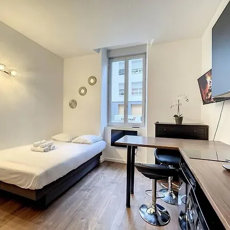 Cosy Studio, Debelle Апартаменти *